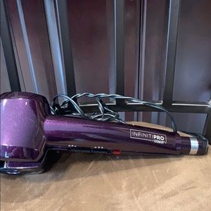Infiniti Pro Conair hair curler.